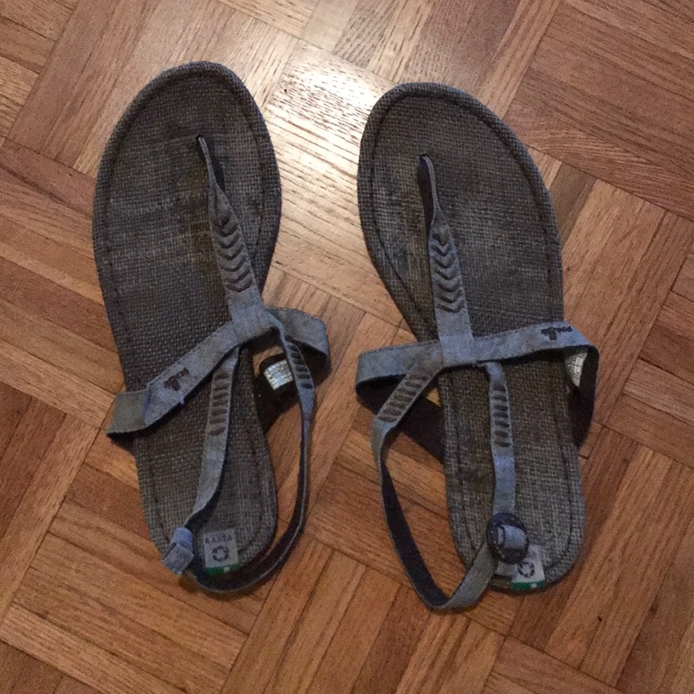 Sanuk sandal